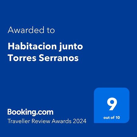 Habitacion Junto Torres Serranos Valencia Exterior foto