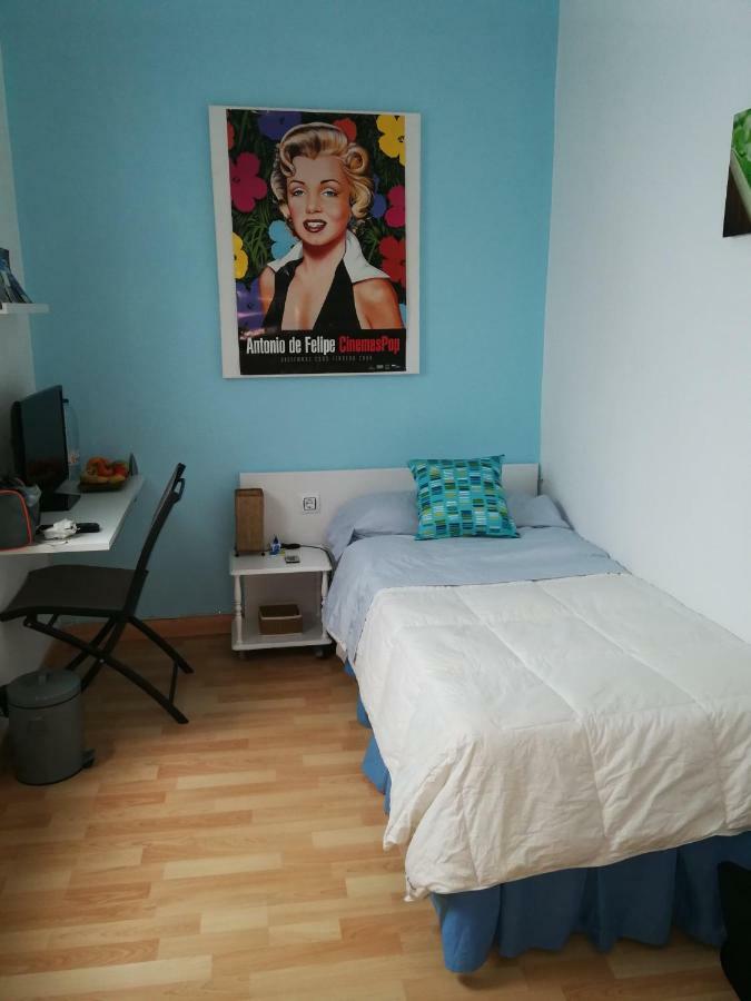 Habitacion Junto Torres Serranos Valencia Zimmer foto